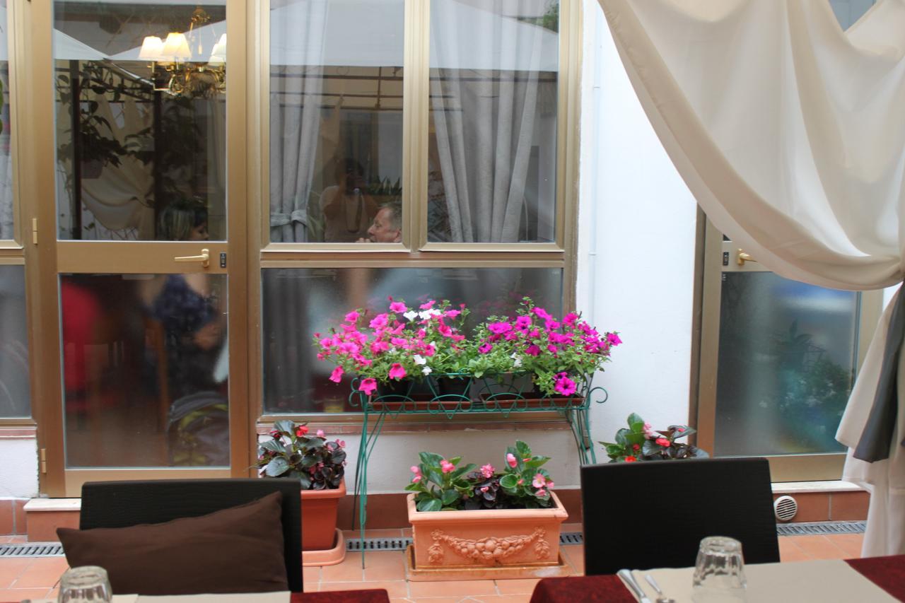 Hotel Dalmazia Флоренція Екстер'єр фото