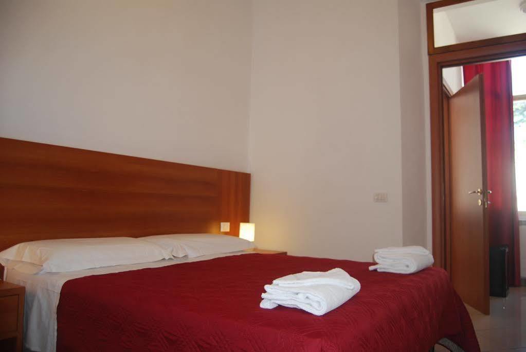Hotel Dalmazia Флоренція Екстер'єр фото